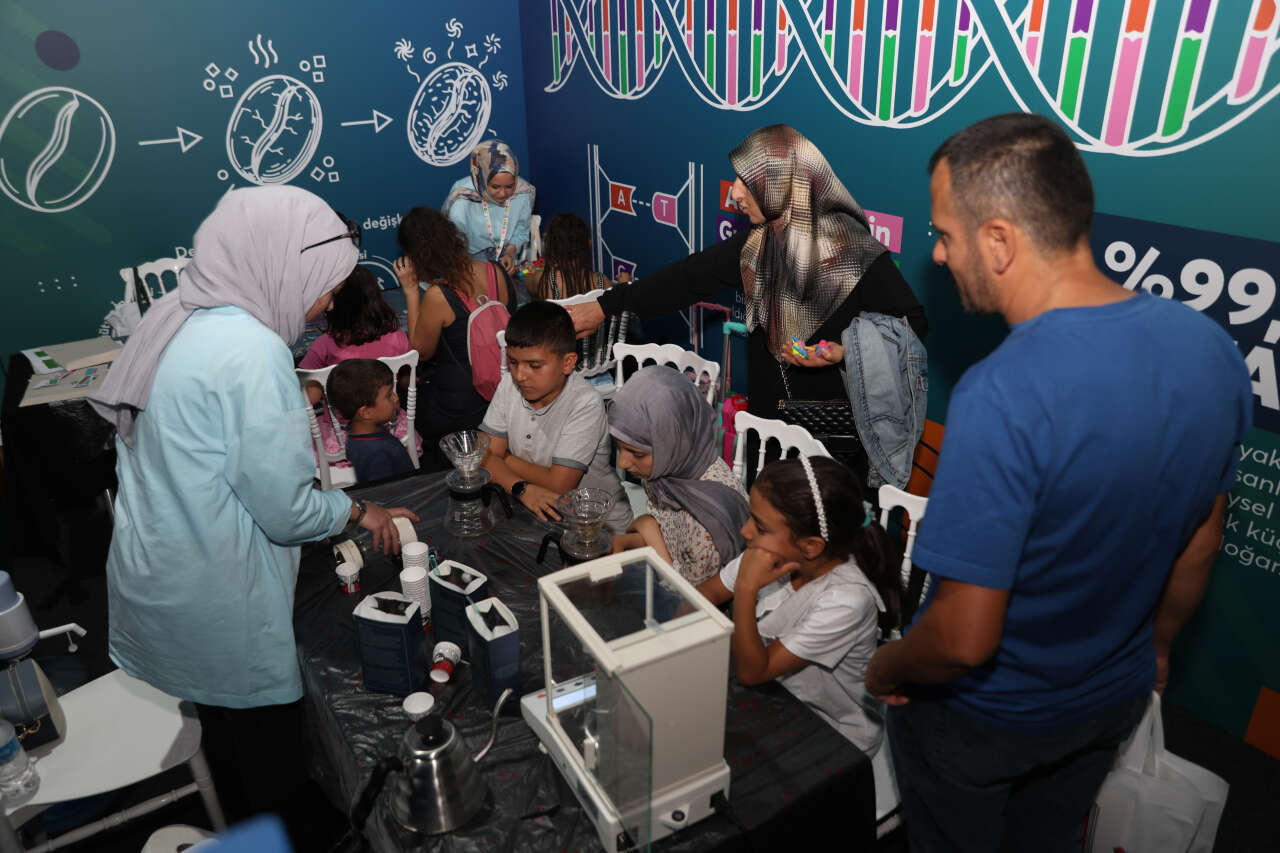 Konya’da bilim ve teknoloji şöleni ilk günden alana sığmadı 17